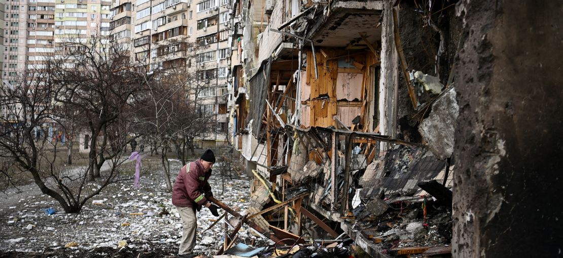 Ukraine : Les Bombardements En Zones Peuplées Causent De Terribles ...